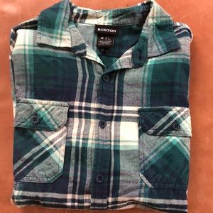 Burton Men’s Plaid Flannel Long Sleeve Button Front- M
